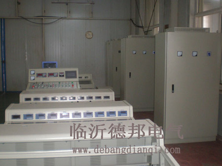PLC、觸摸屏控制系統(tǒng)212